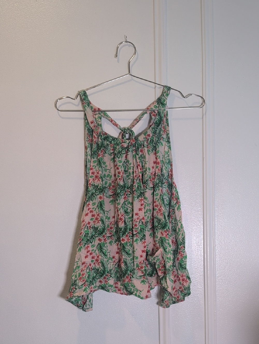 Green and Cream Floral Tie-Back Camisole